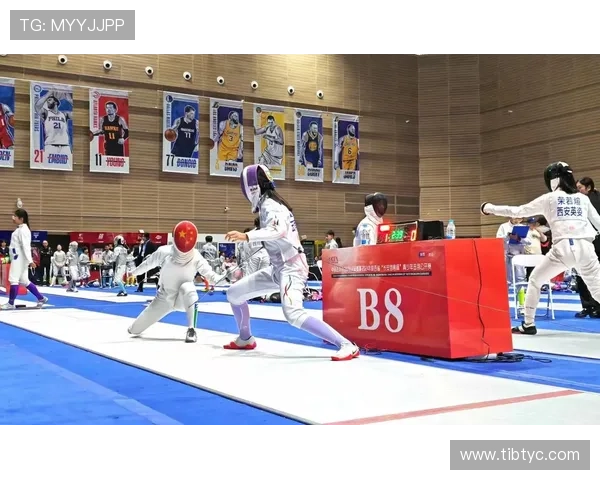 以击剑专项体能训练为核心的竞技表现提升系统研究与运动损伤预防策略